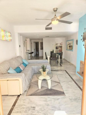 Monte Duquesa Courtyard Apt close to port, beach, Golf